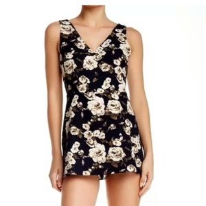 Lush Blue Floral Sleeveless Romper Sz Medium